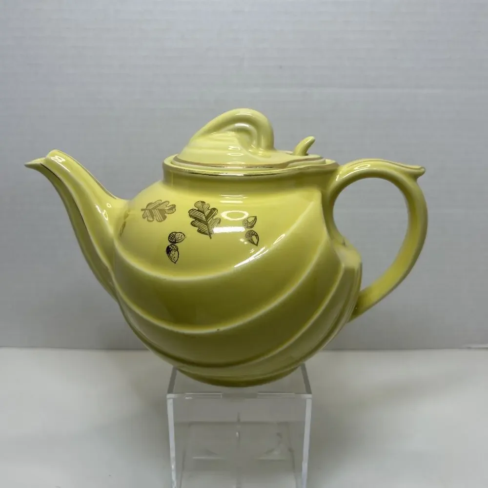 Vtg HALL 6 Cup Teapot Parade Yellow w/ Gold Acorn Oak Leaf Design Ceramic 0799